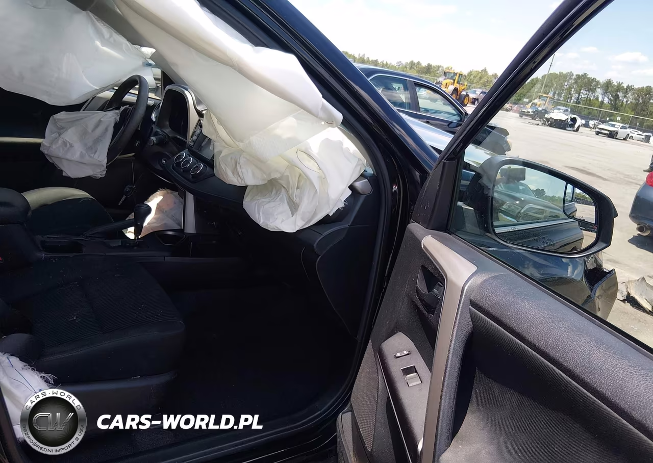 2018 Toyota Rav4 Le VIN:2T3ZFREV5JW495212 - 5