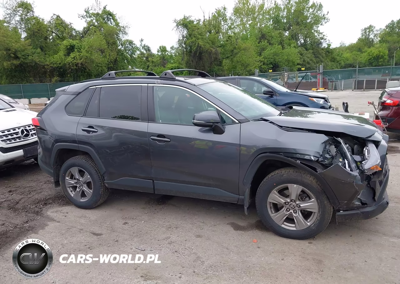 2023 Toyota Rav4 Xle VIN:2T3P1RFV8PC351801 - 13