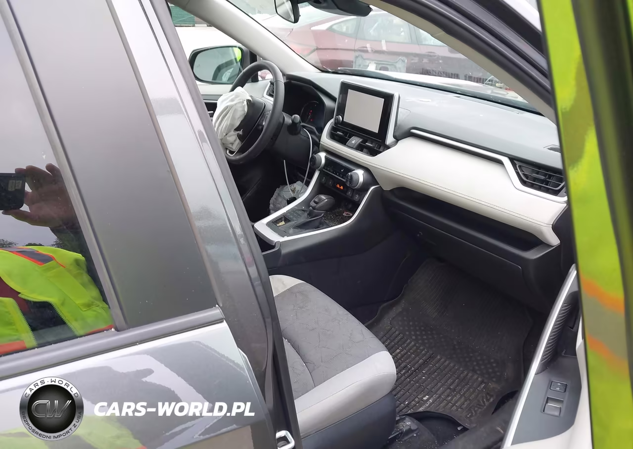 2023 Toyota Rav4 Xle VIN:2T3P1RFV8PC351801 - 5