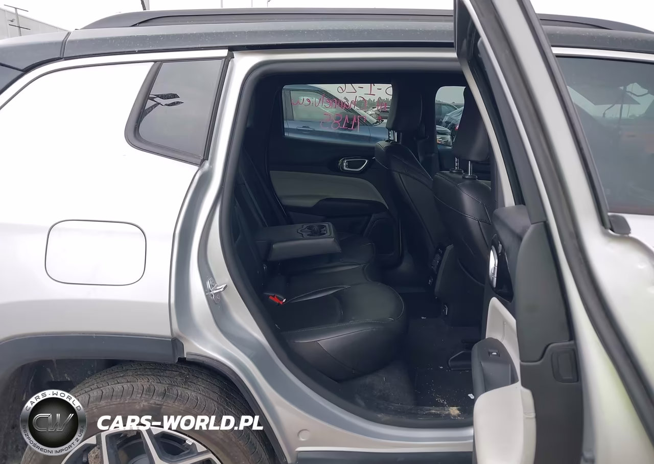 2026 Jeep Compass Limited VIN:3C4NJDCNXTT225082 - 8