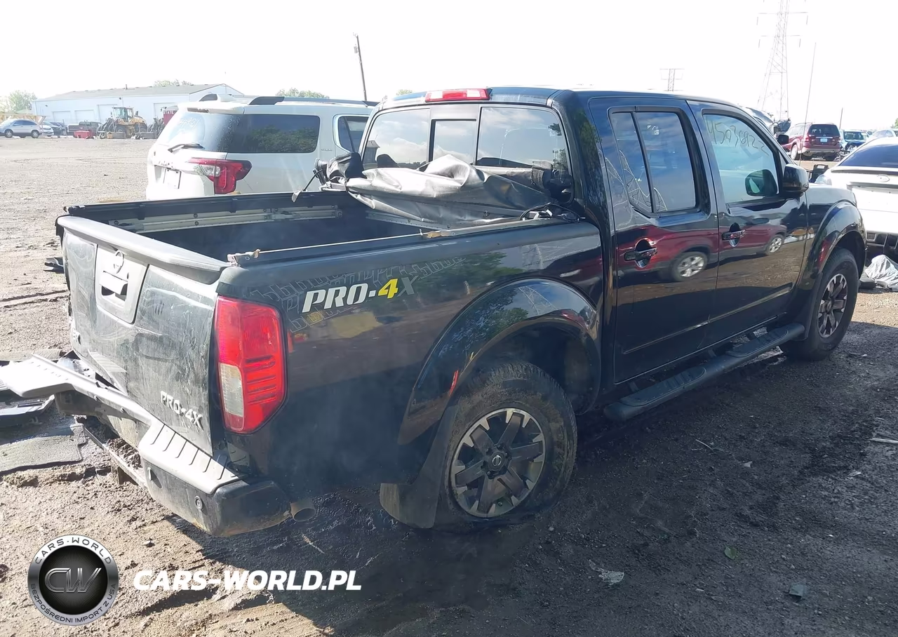 2015 Nissan Frontier Pro-4X VIN:1N6AD0EV6FN745941 - 4