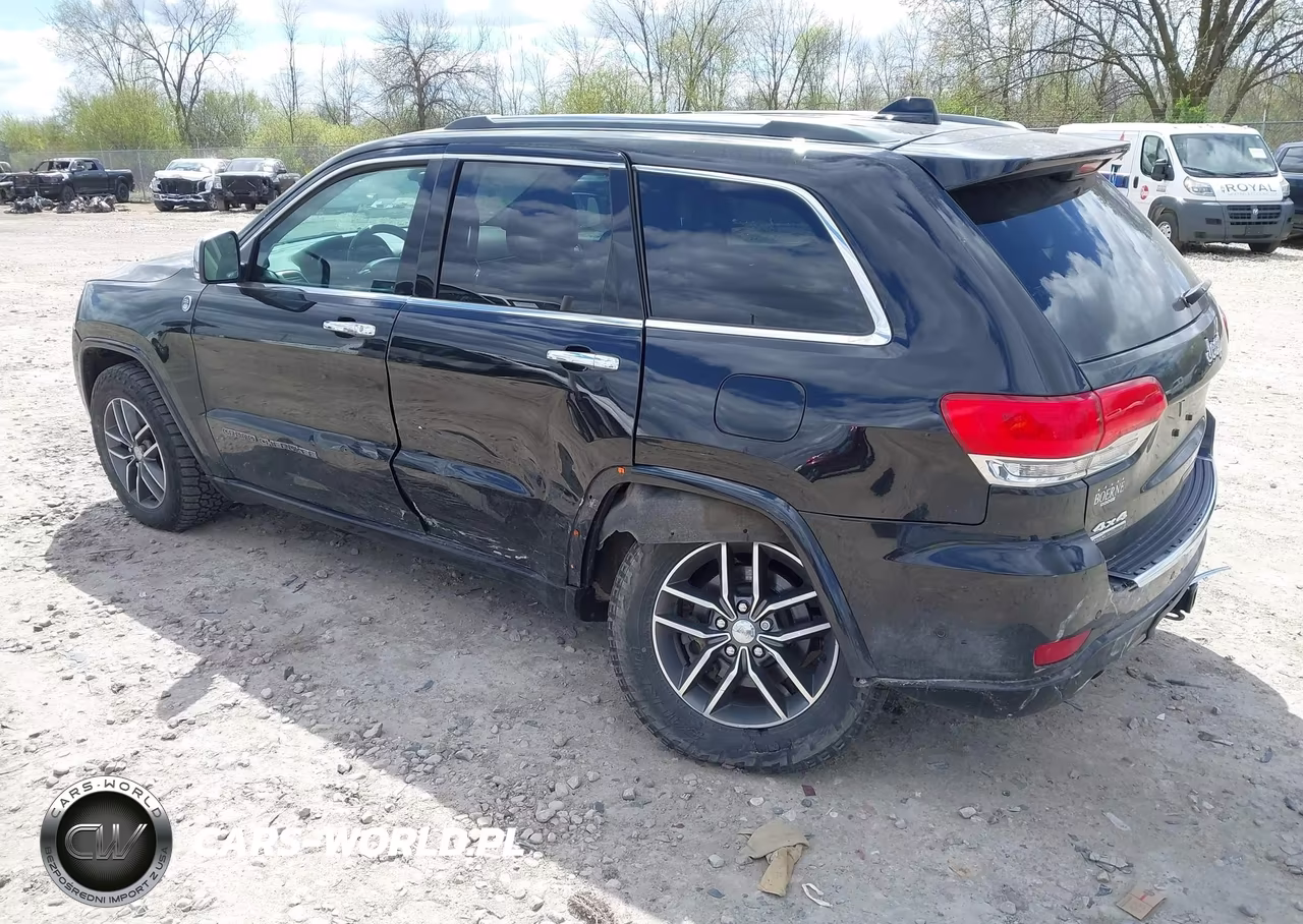 2018 Jeep Grand Cherokee Overland 4X4 VIN:1C4RJFCM9JC479900 - 3