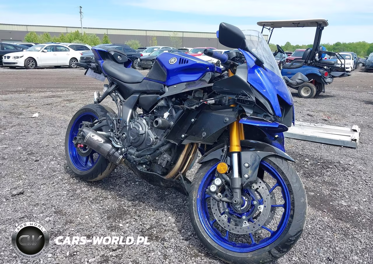 2025 Yamaha Yzfr7