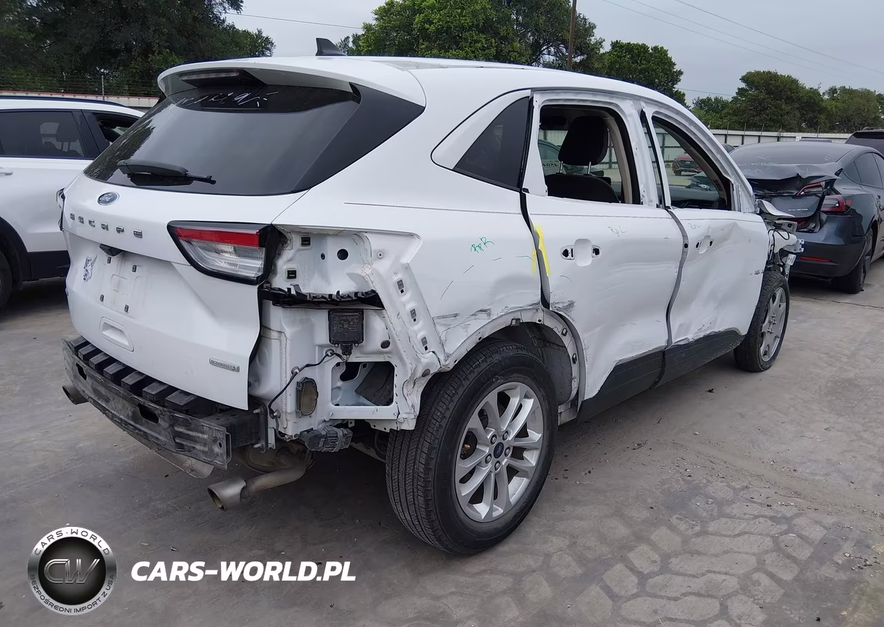 2020 Ford Escape Se VIN:1FMCU0G65LUC18438 - 4