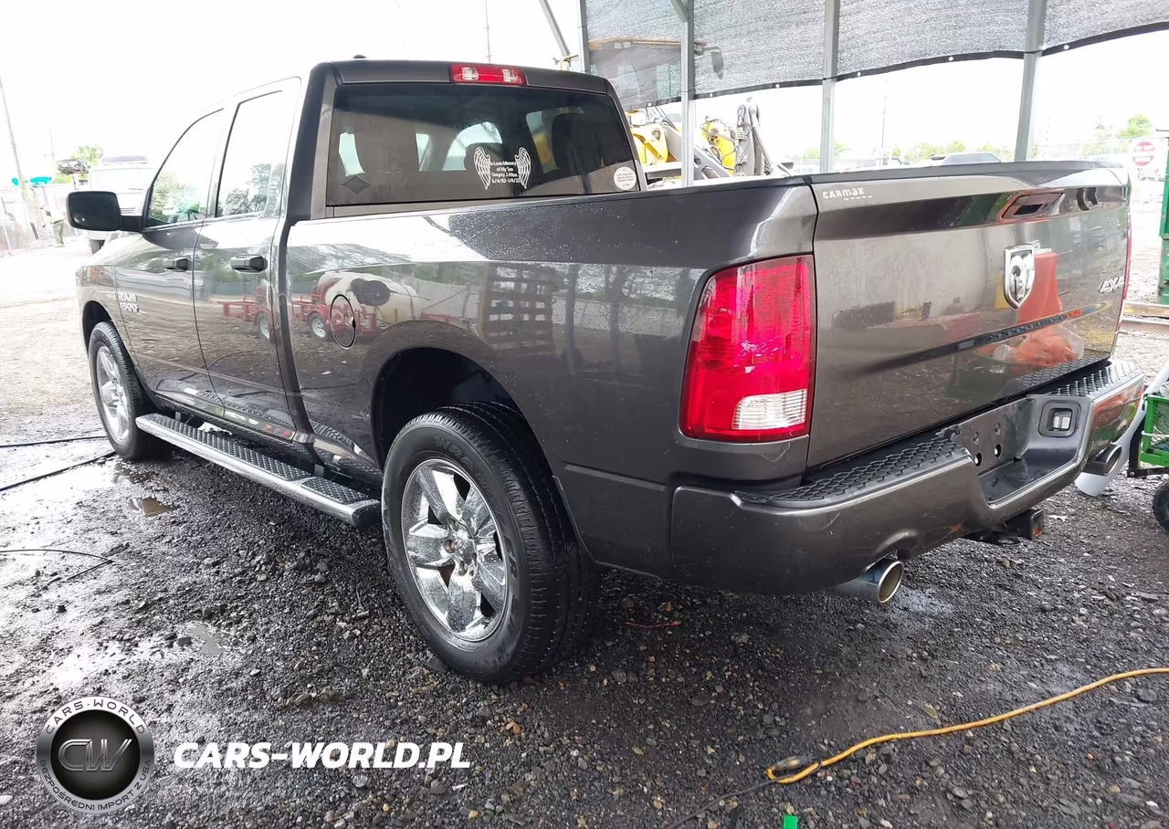 2017 Ram 1500 Express 4X4 6'4 Box VIN:1C6RR7FT9HS750222 - 3