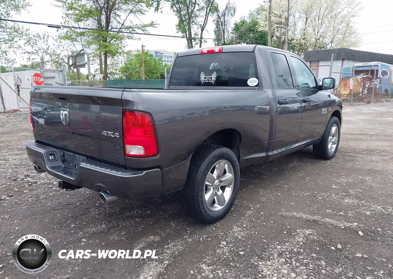 2017 Ram 1500 Express 4X4 6'4 Box VIN:1C6RR7FT9HS750222 - 4