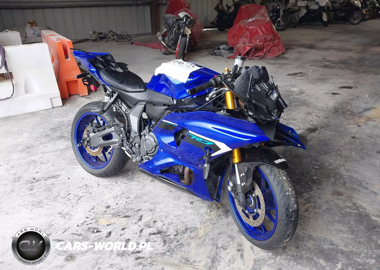 2025 Yamaha Yzfr7