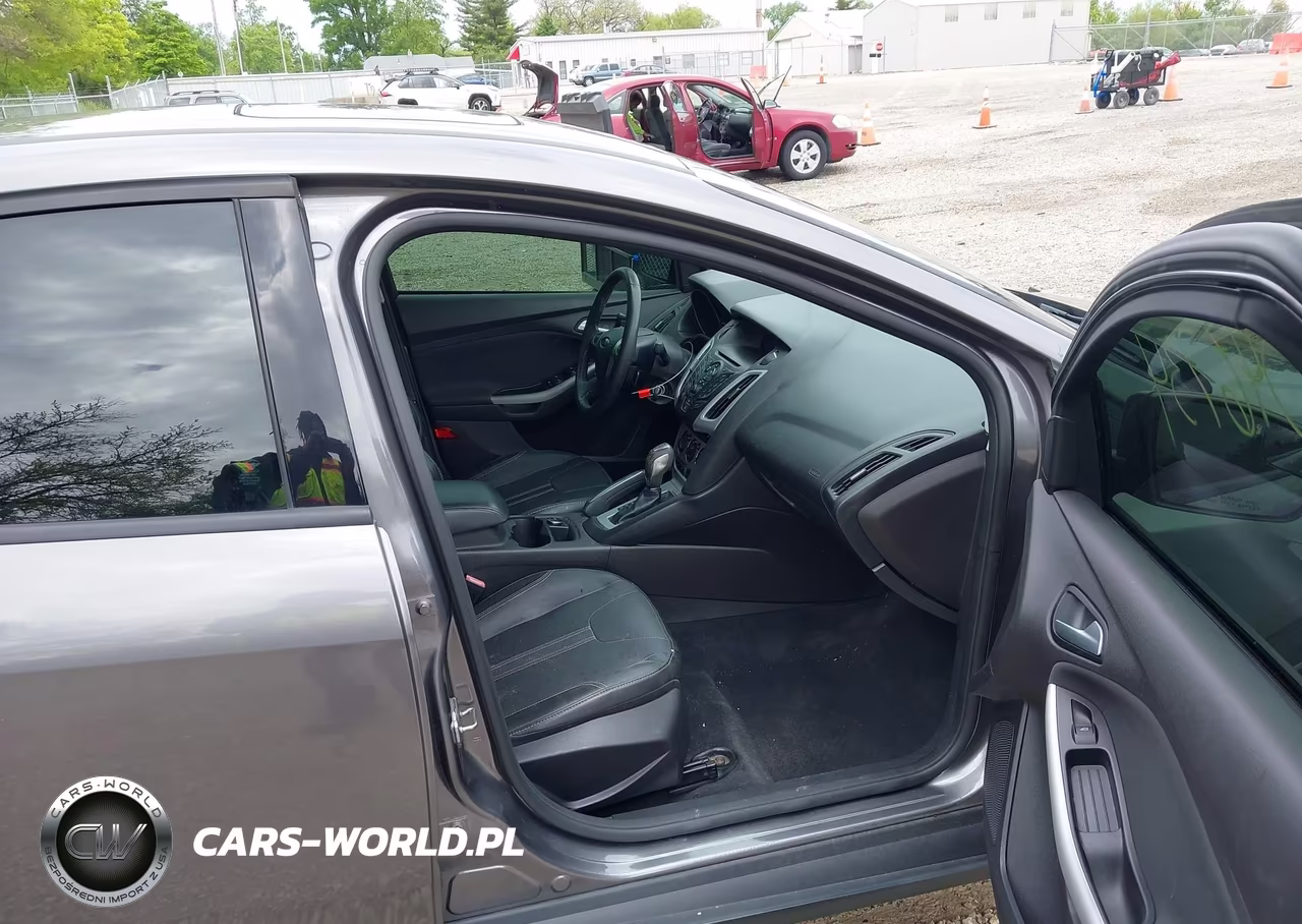 2013 Ford Focus Se VIN:1FADP3F2XDL246734 - 5