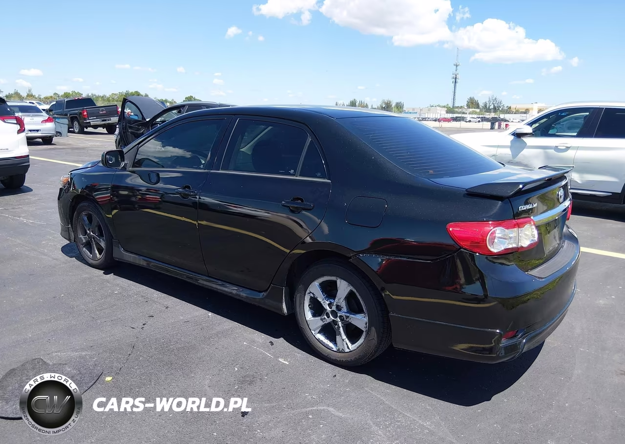 2013 Toyota Corolla S VIN:5YFBU4EE8DP218403 - 3