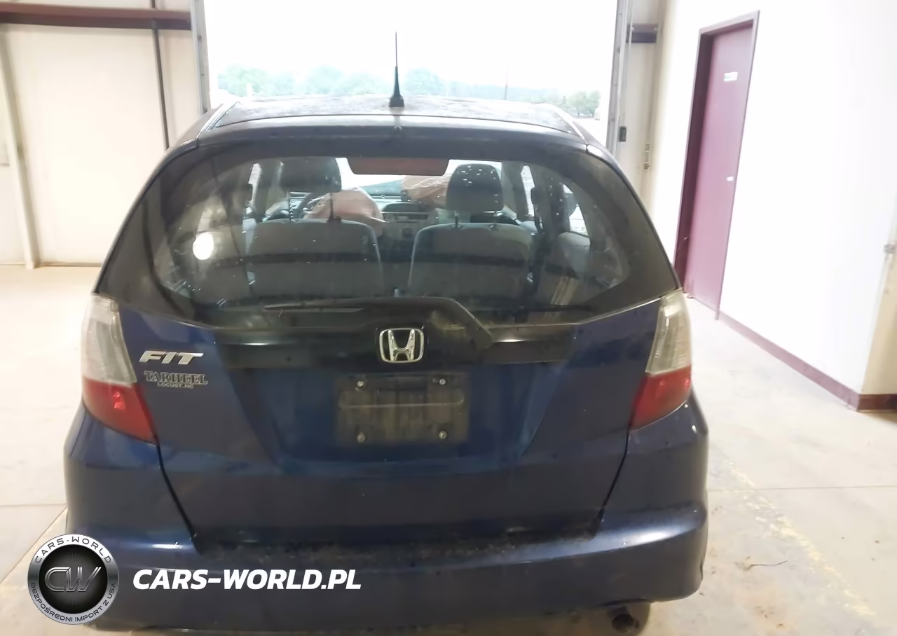 2013 Honda Fit VIN:JHMGE8H33DC055686 - 16