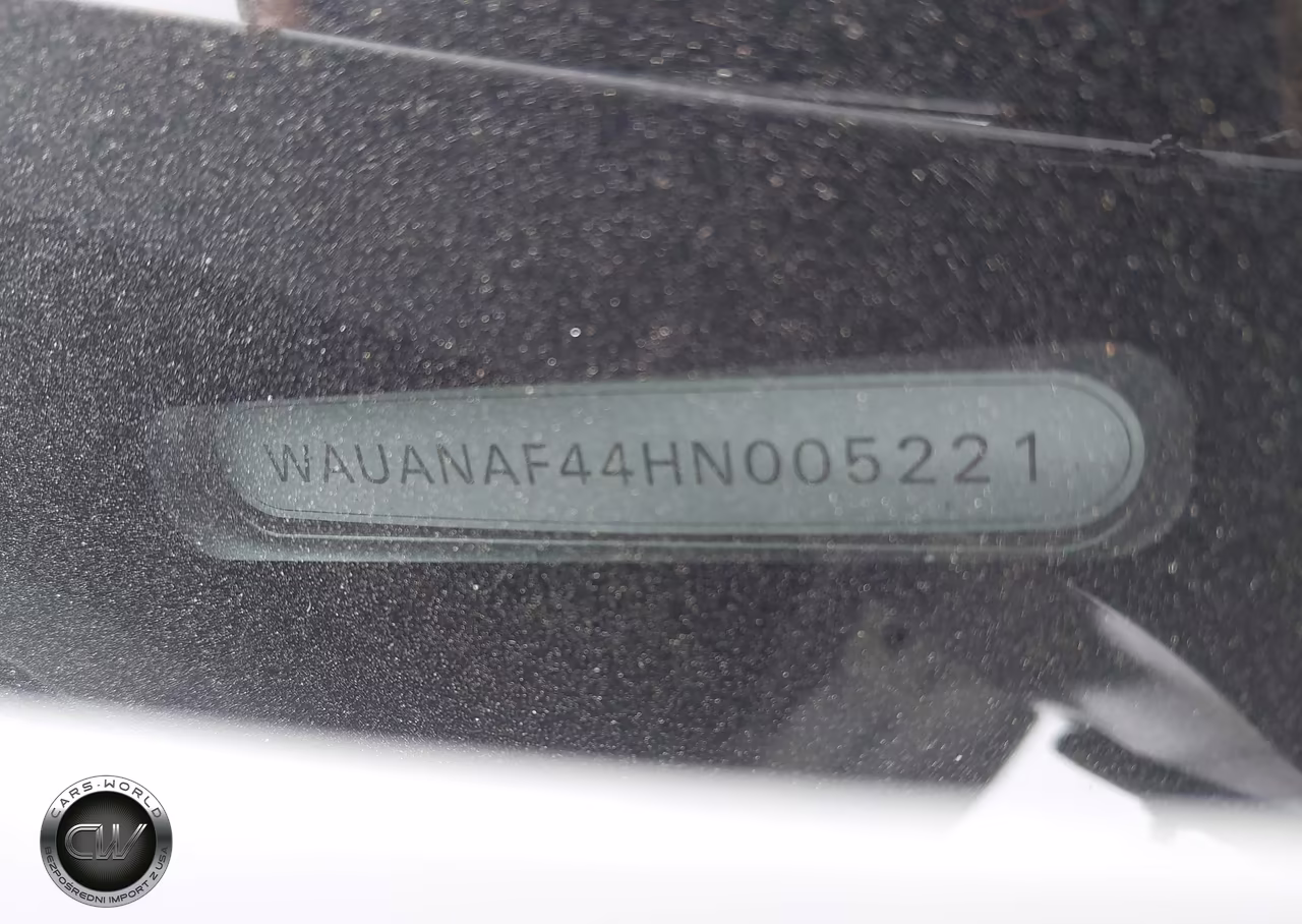 2017 Audi A4 2.0T Premium VIN:WAUANAF44HN005221 - 9