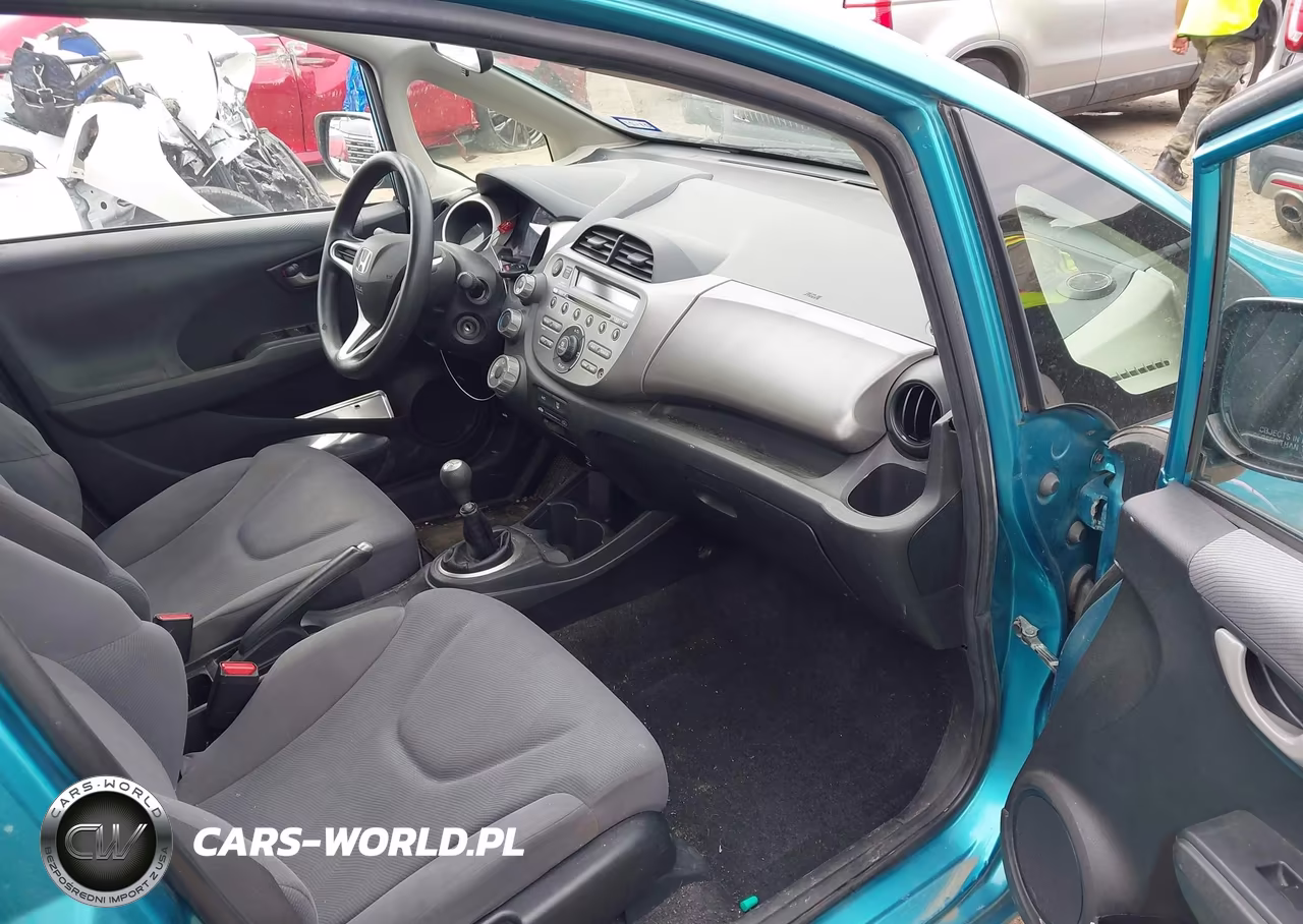 2012 Honda Fit VIN:JHMGE8G34CC003872 - 5