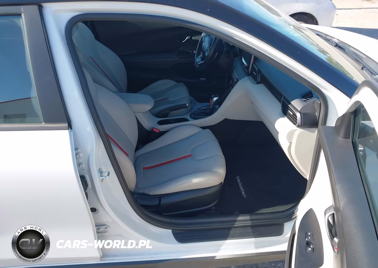 2019 Hyundai Veloster Turbo Ultimate VIN:KMHTH6ABXKU013306 - 5