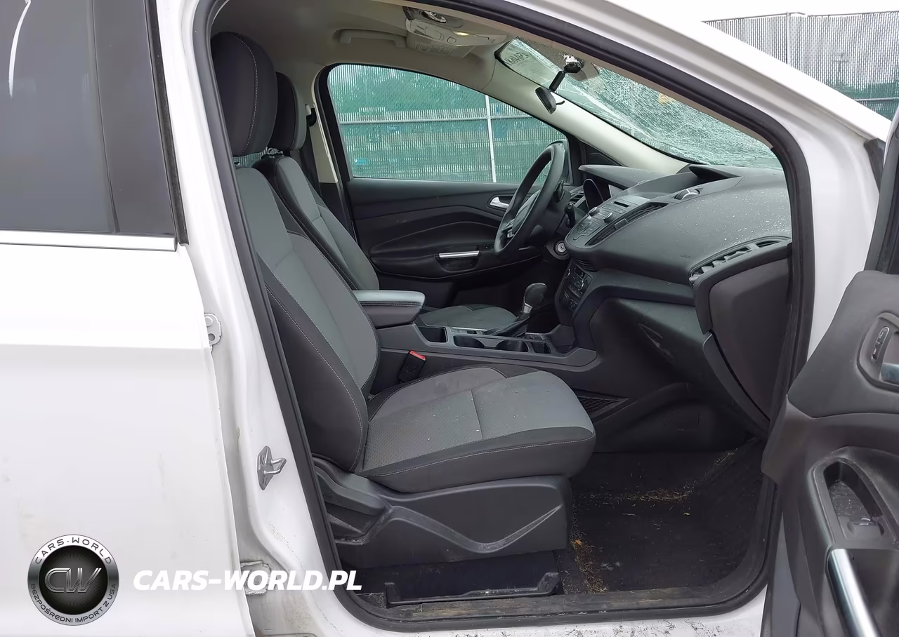 2017 Ford Escape Se VIN:1FMCU0GD6HUE77056 - 5