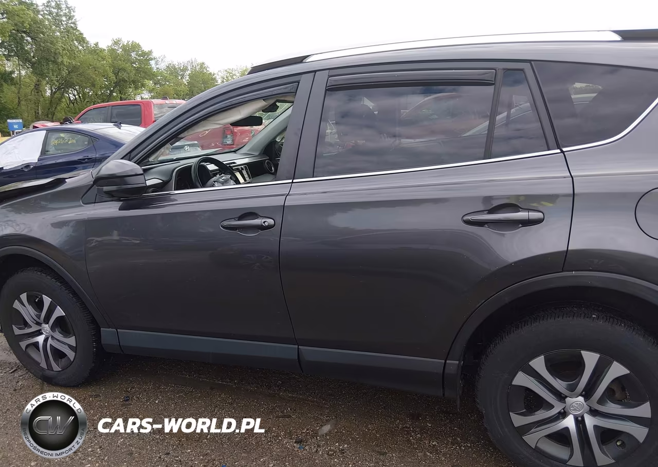 2016 Toyota Rav4 Le VIN:JTMZFREV1GJ061683 - 14