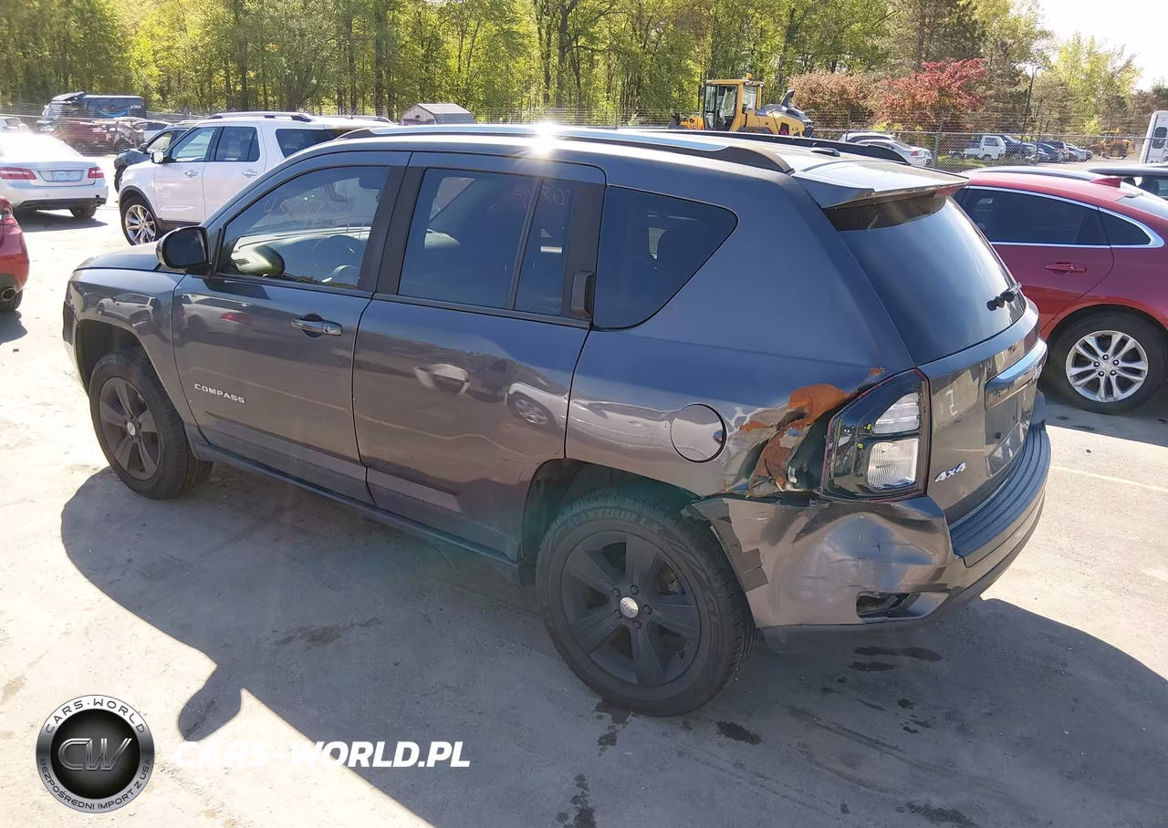 2014 Jeep Compass Latitude VIN:1C4NJDEB0ED846391 - 3