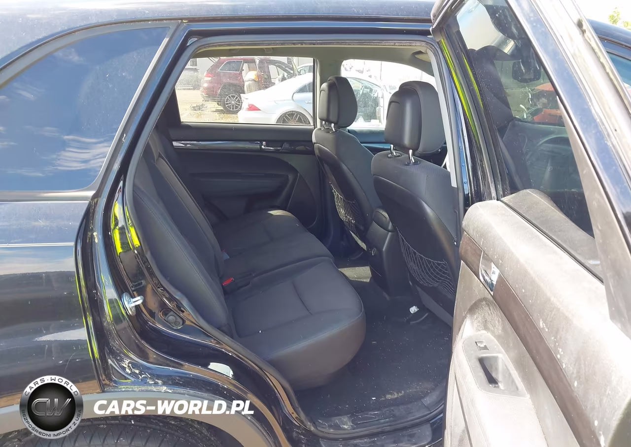 2011 Kia Sorento Lx VIN:5XYKTDA1XBG038220 - 8