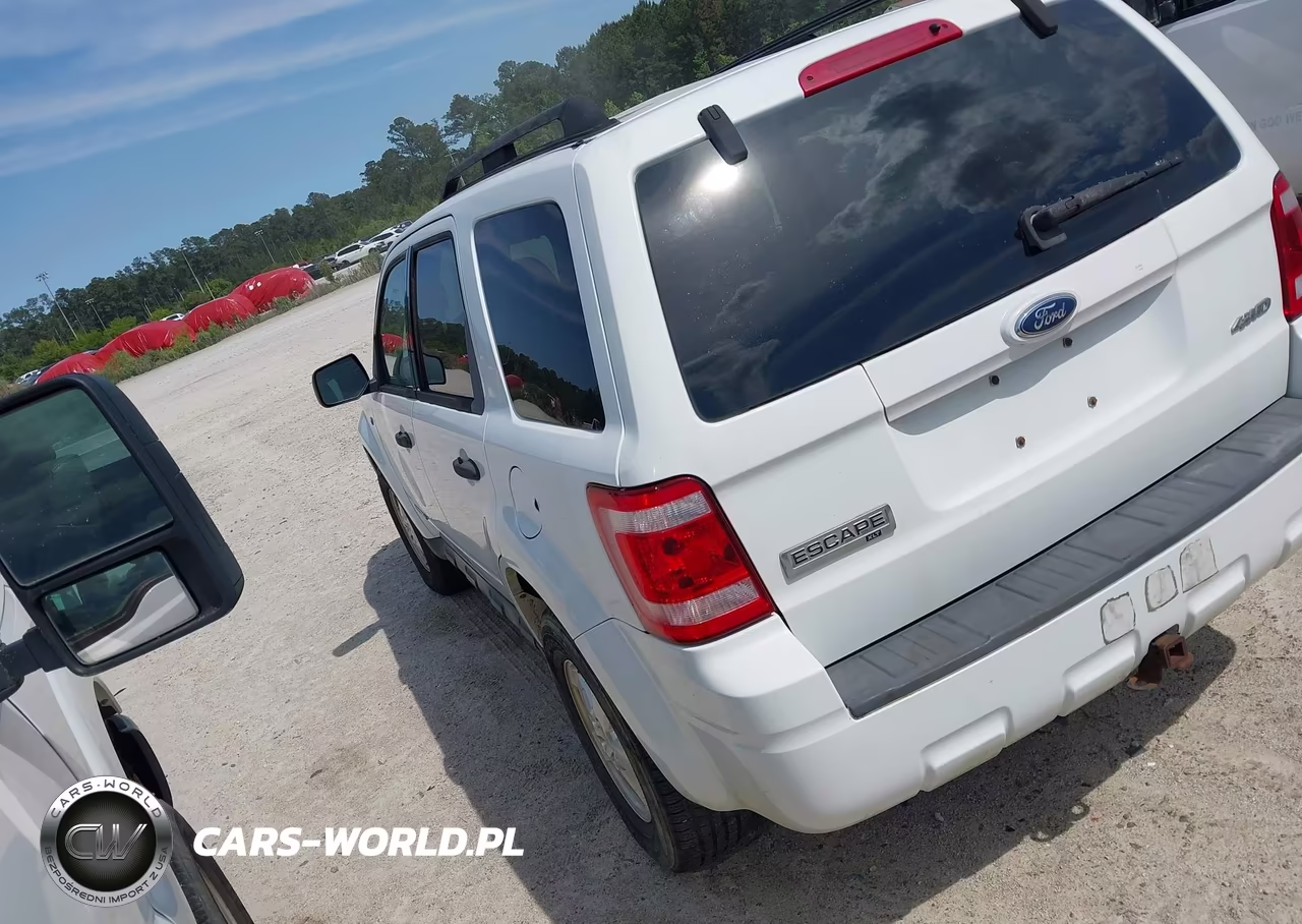 2008 Ford Escape Xlt VIN:1FMCU93128KB75470 - 3