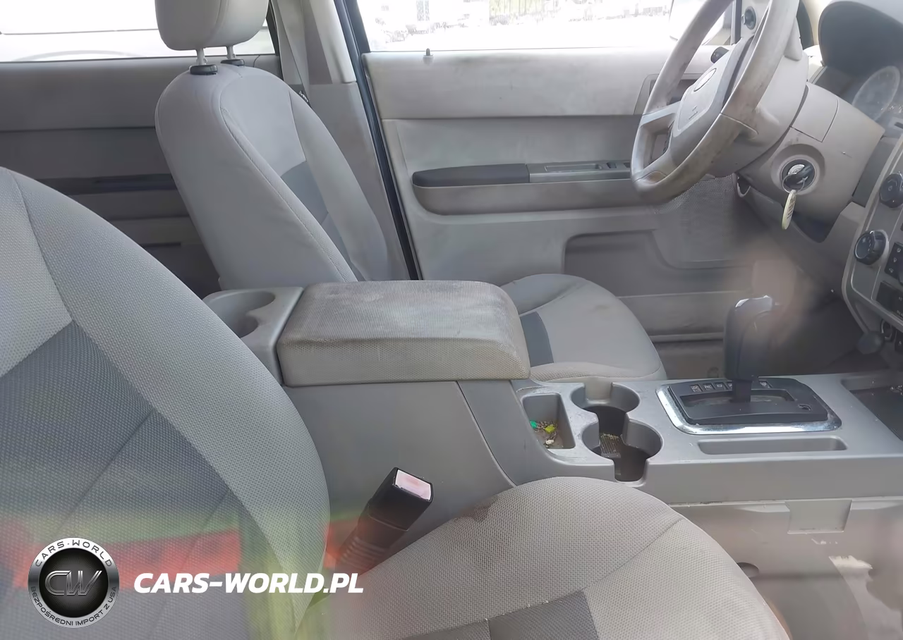 2008 Ford Escape Xlt VIN:1FMCU93128KB75470 - 5