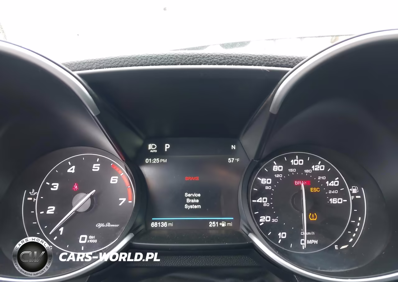 2018 Alfa Romeo Giulia Awd VIN:ZARFAEDN5J7564655 - 7