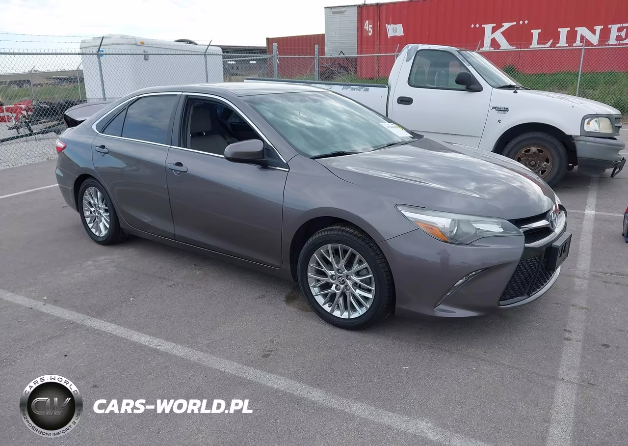 2015 Toyota Camry Se – zdjęcie 1 z 15