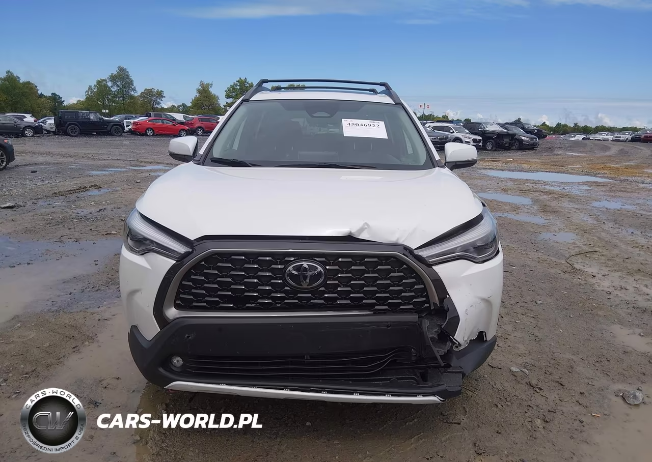 2023 Toyota Corolla Cross Xle VIN:7MUDAABG6PV076043 - 12