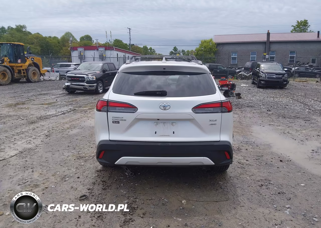 2023 Toyota Corolla Cross Xle VIN:7MUDAABG6PV076043 - 16