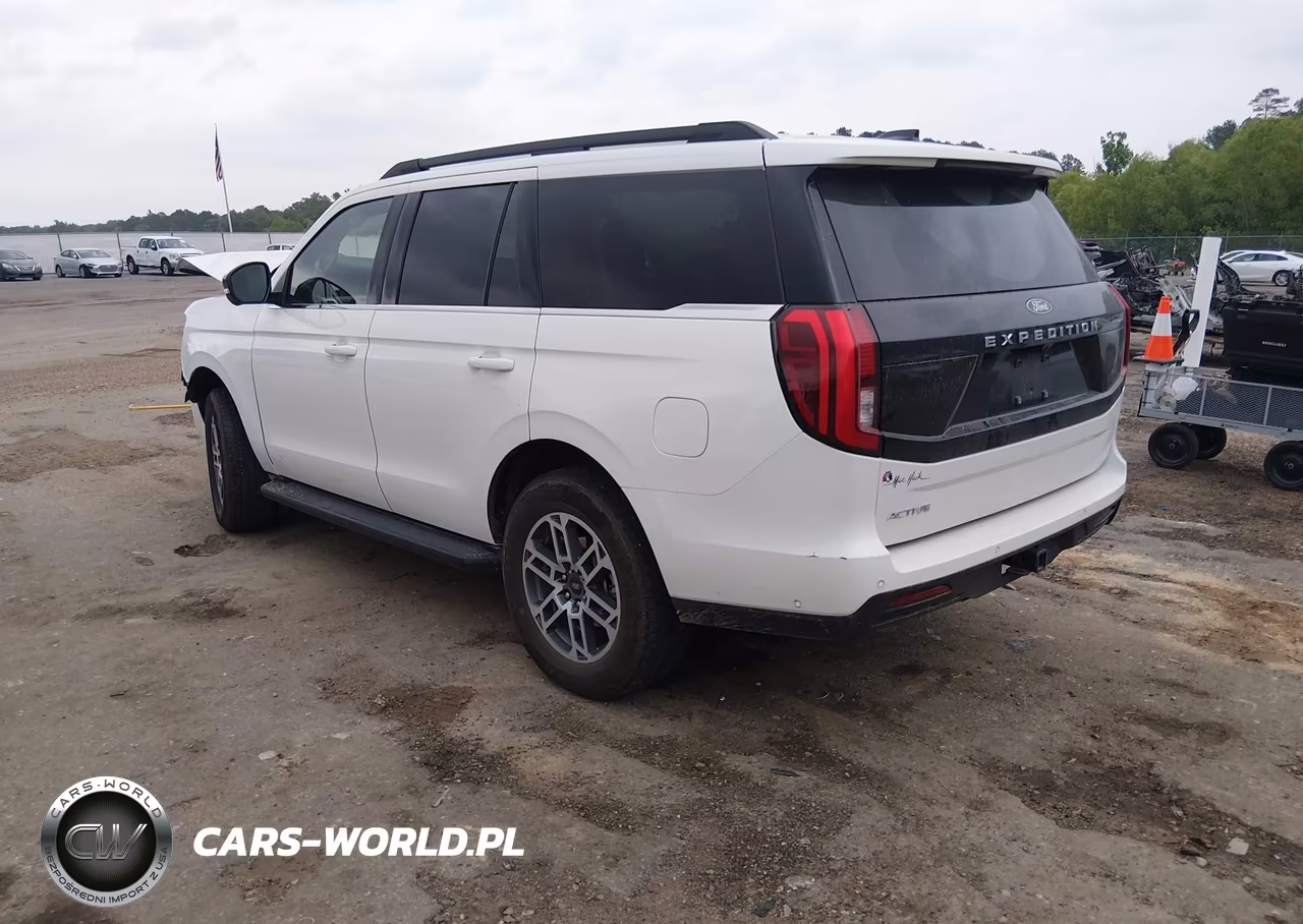2025 Ford Expedition Active VIN:1FMJU1H8XSEA58482 - 3