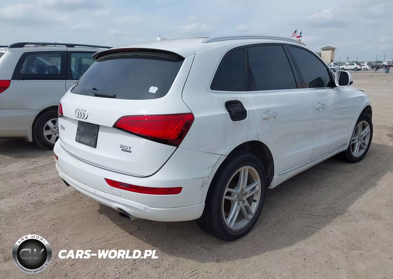2017 Audi Q5 2.0T Premium VIN:WA1C2AFP5HA077383 - 4