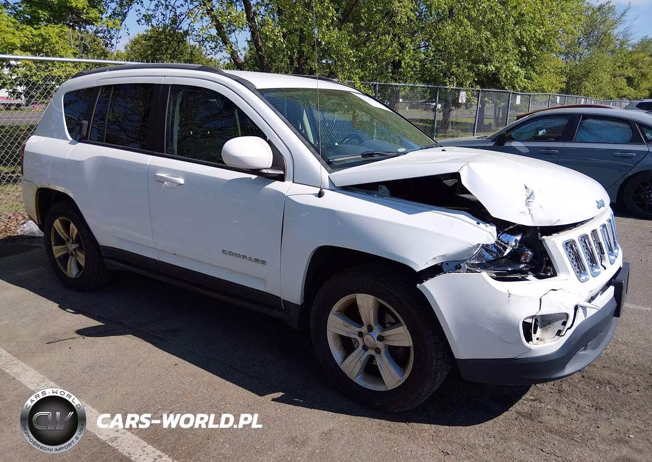 2017 Jeep Compass Latitude 4X4 – zdjęcie 1 z 16