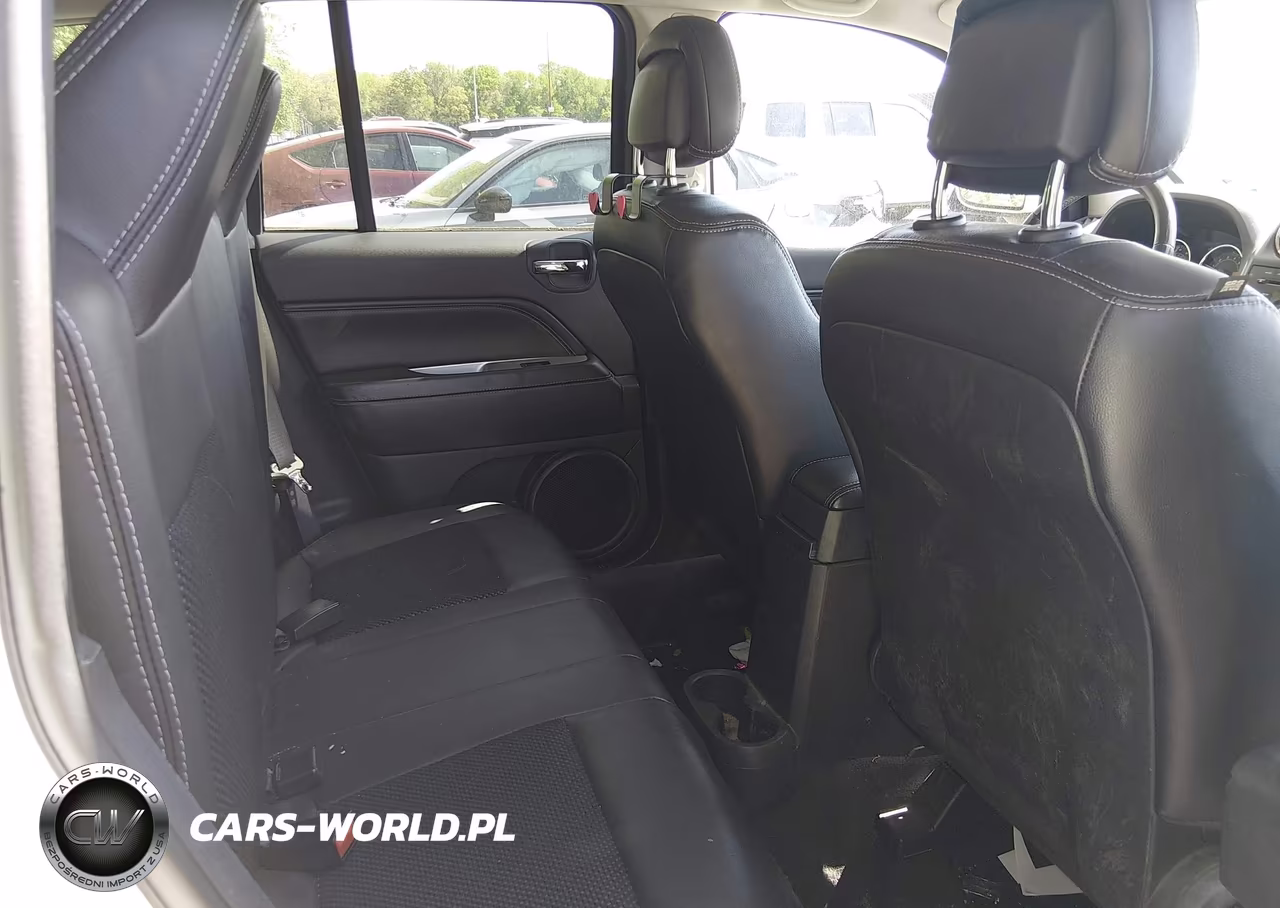 2017 Jeep Compass Latitude 4X4 VIN:1C4NJDEB4HD212201 - 8