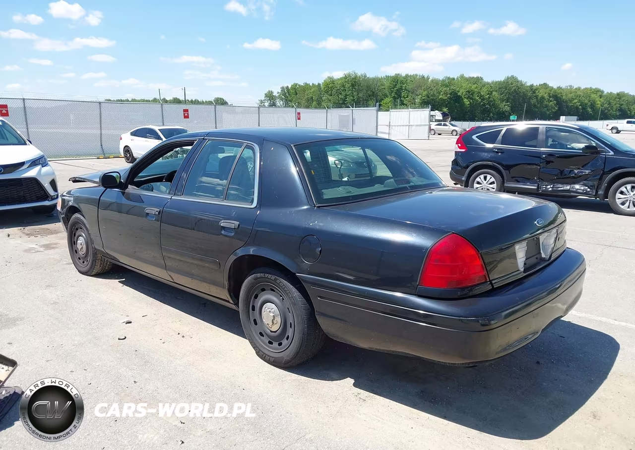 2005 Ford Crown Victoria Police VIN:2FAFP71W45X132713 - 3