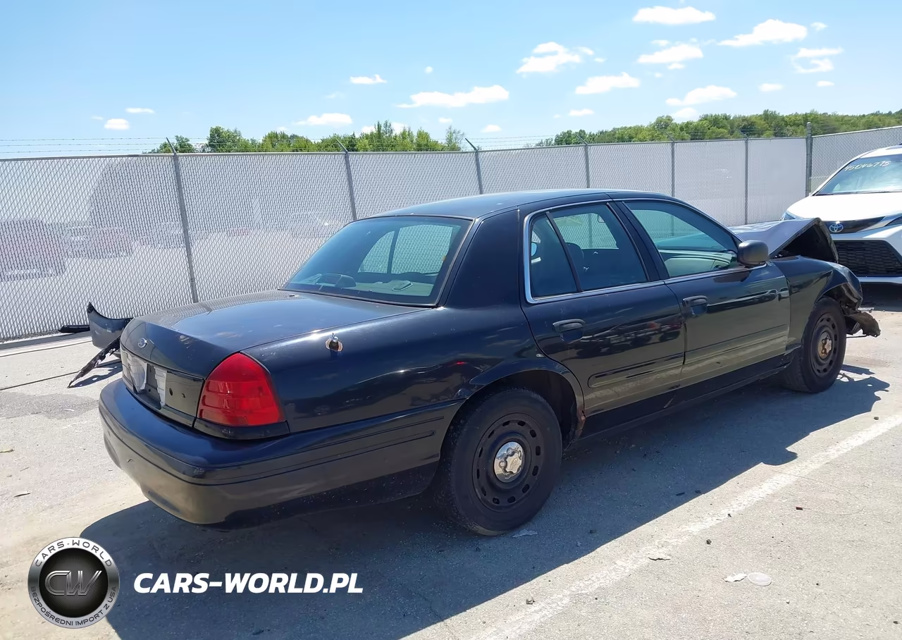 2005 Ford Crown Victoria Police VIN:2FAFP71W45X132713 - 4