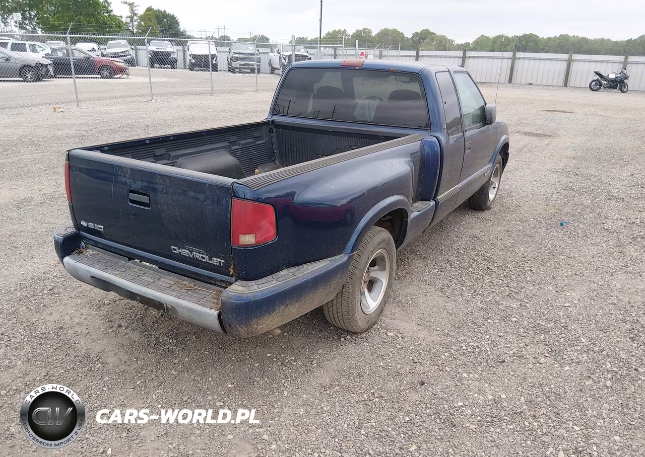 2000 Chevrolet S-10 Ls VIN:1GCCS1957Y8293906 - 4