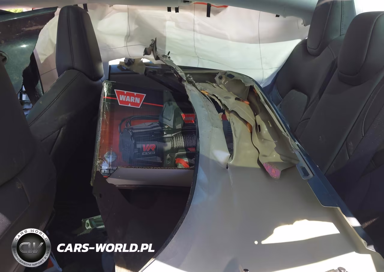 2026 Tesla Model 3 VIN:5YJ3E1EA2TF141812 - 8
