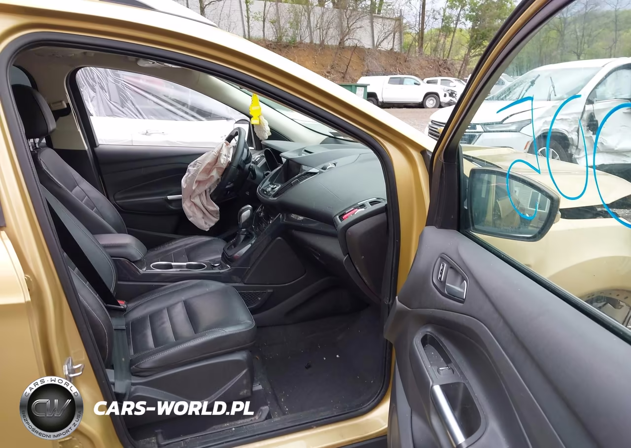 2014 Ford Escape Titanium VIN:1FMCU9JX4EUE22527 - 5