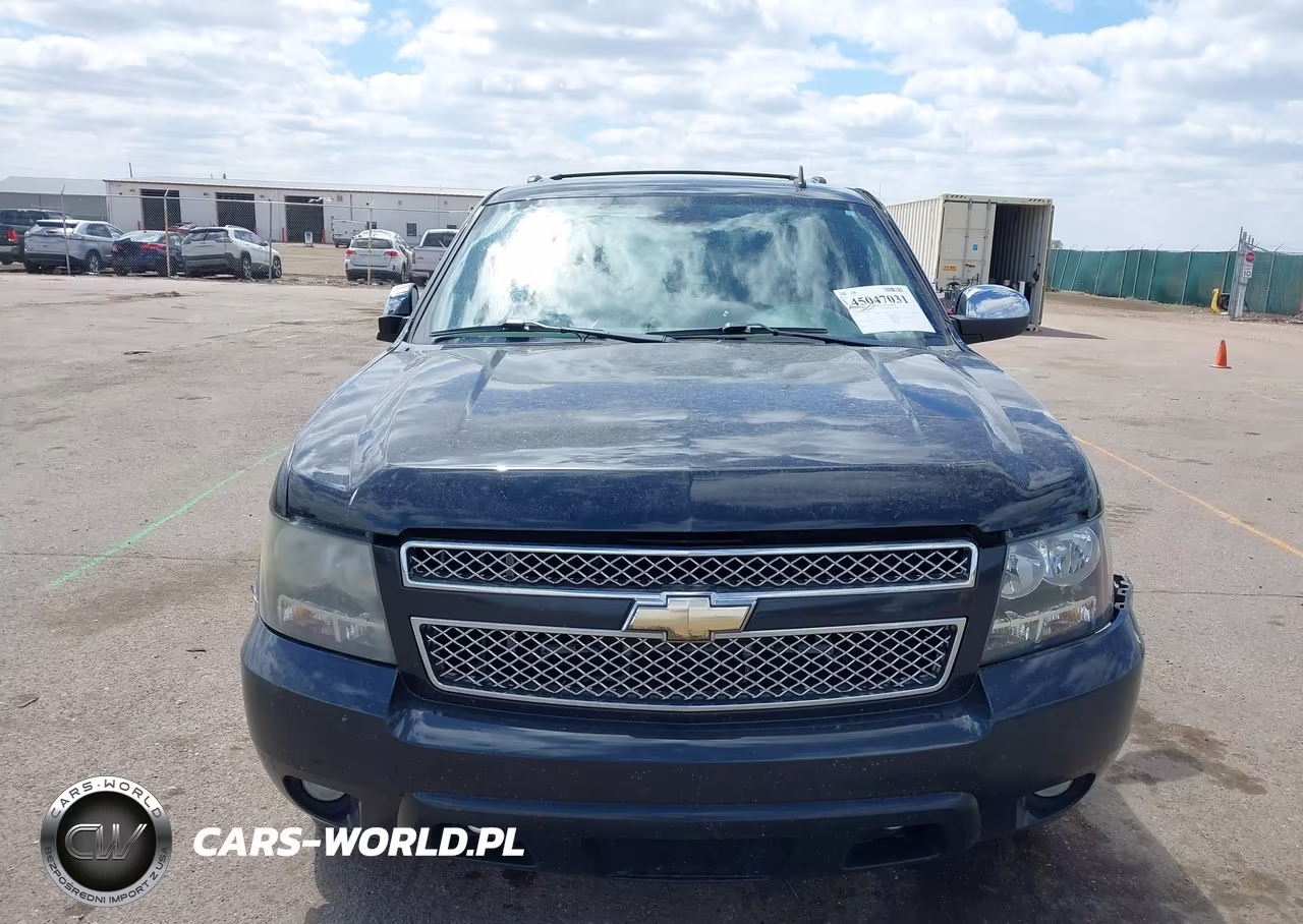 2011 Chevrolet Suburban 1500 Ltz VIN:1GNSKKE36BR145566 - 12