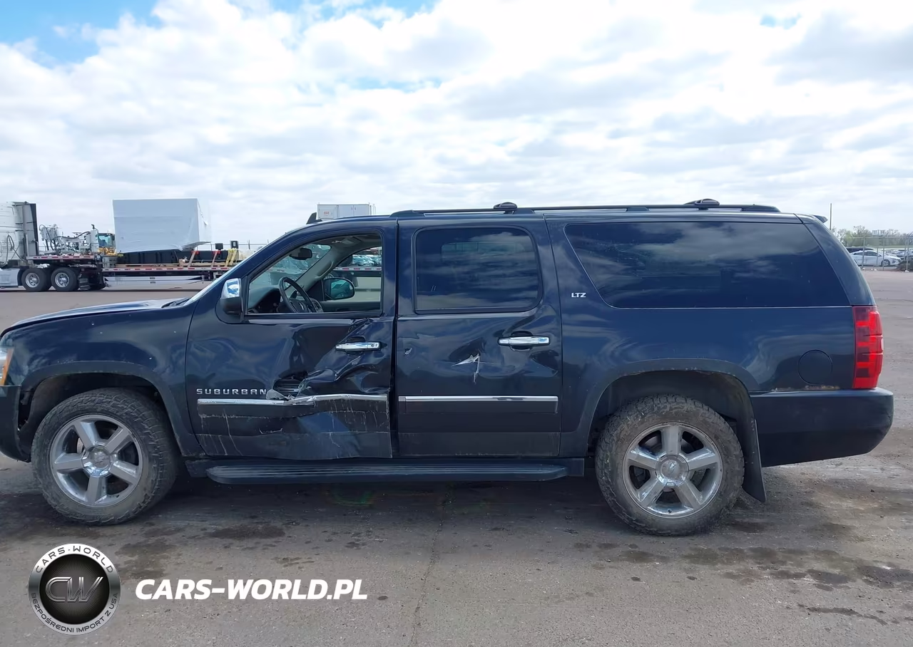 2011 Chevrolet Suburban 1500 Ltz VIN:1GNSKKE36BR145566 - 14