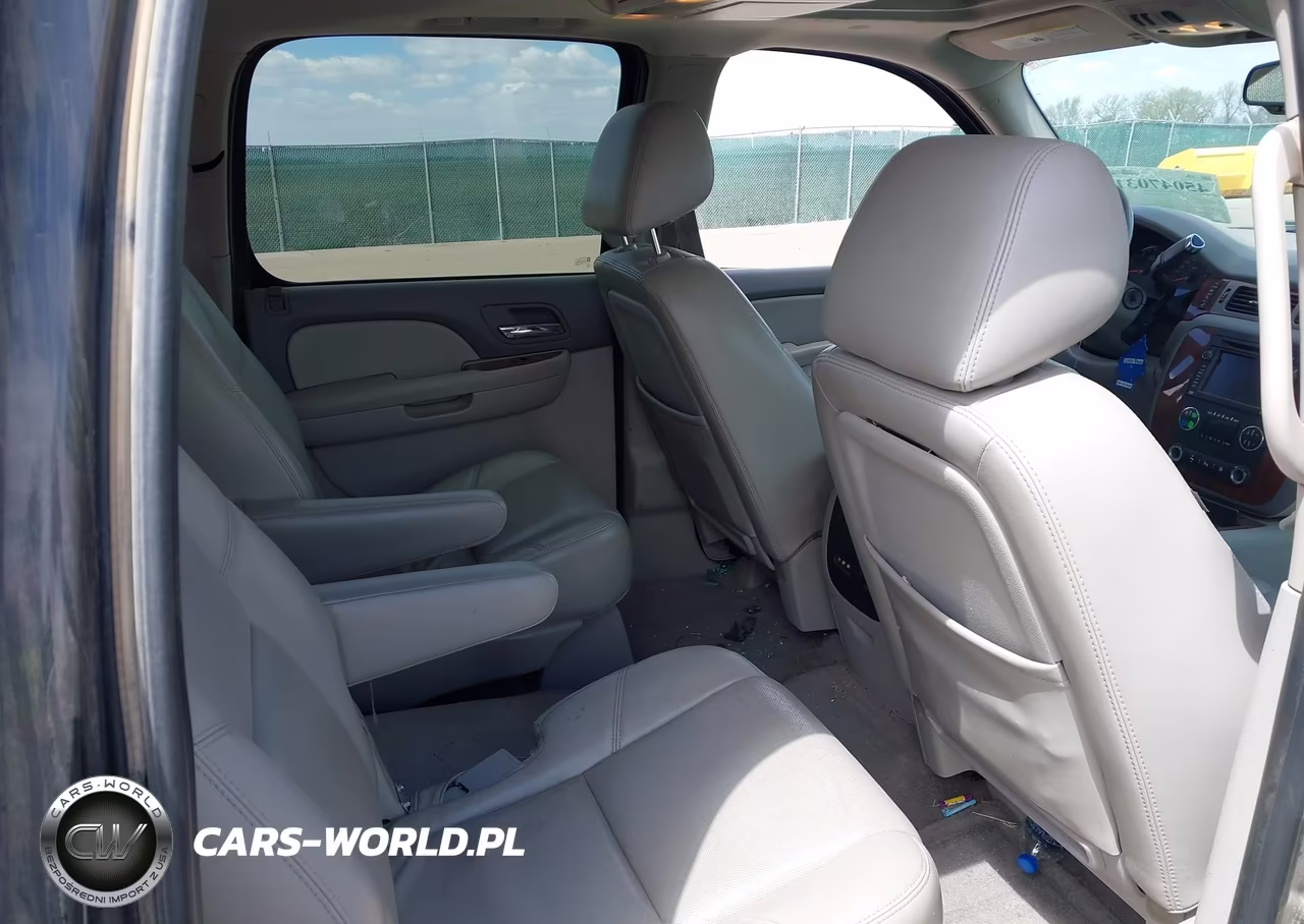 2011 Chevrolet Suburban 1500 Ltz VIN:1GNSKKE36BR145566 - 8