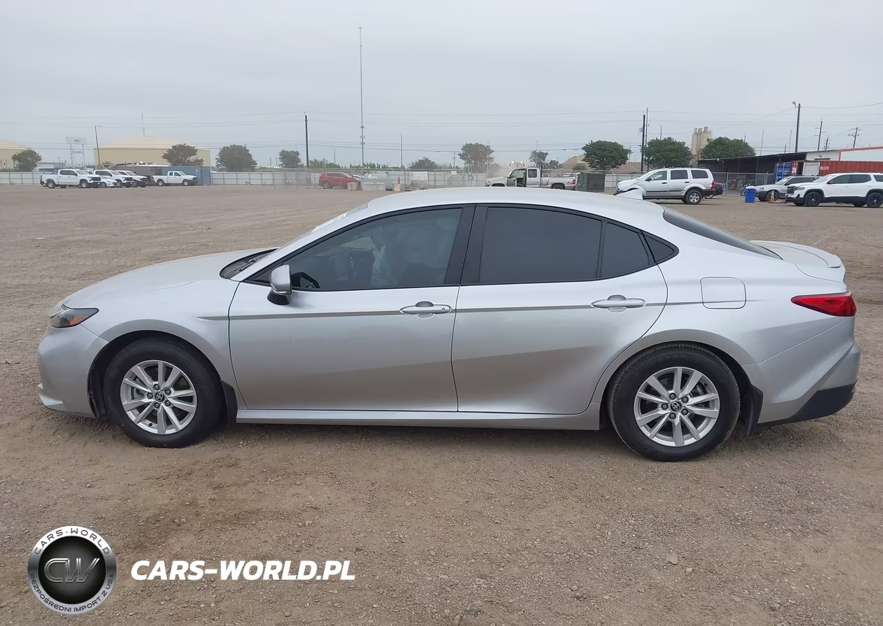 2025 Toyota Camry Le VIN:4T1DAACK5SU618858 - 15