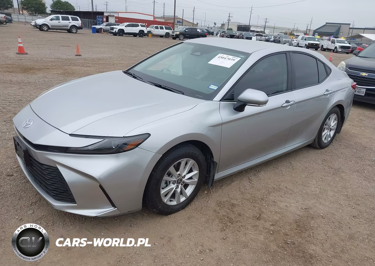 2025 Toyota Camry Le VIN:4T1DAACK5SU618858 - 2