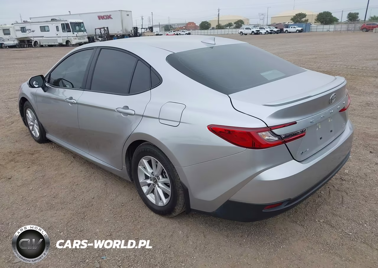 2025 Toyota Camry Le VIN:4T1DAACK5SU618858 - 3