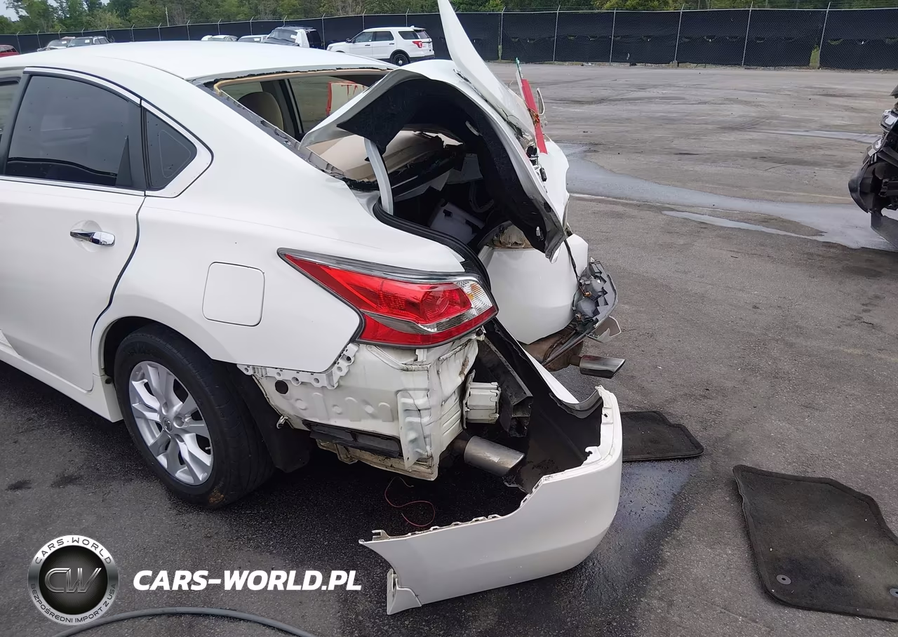 2014 Nissan Altima 2.5 S VIN:1N4AL3AP9EN382330 - 18