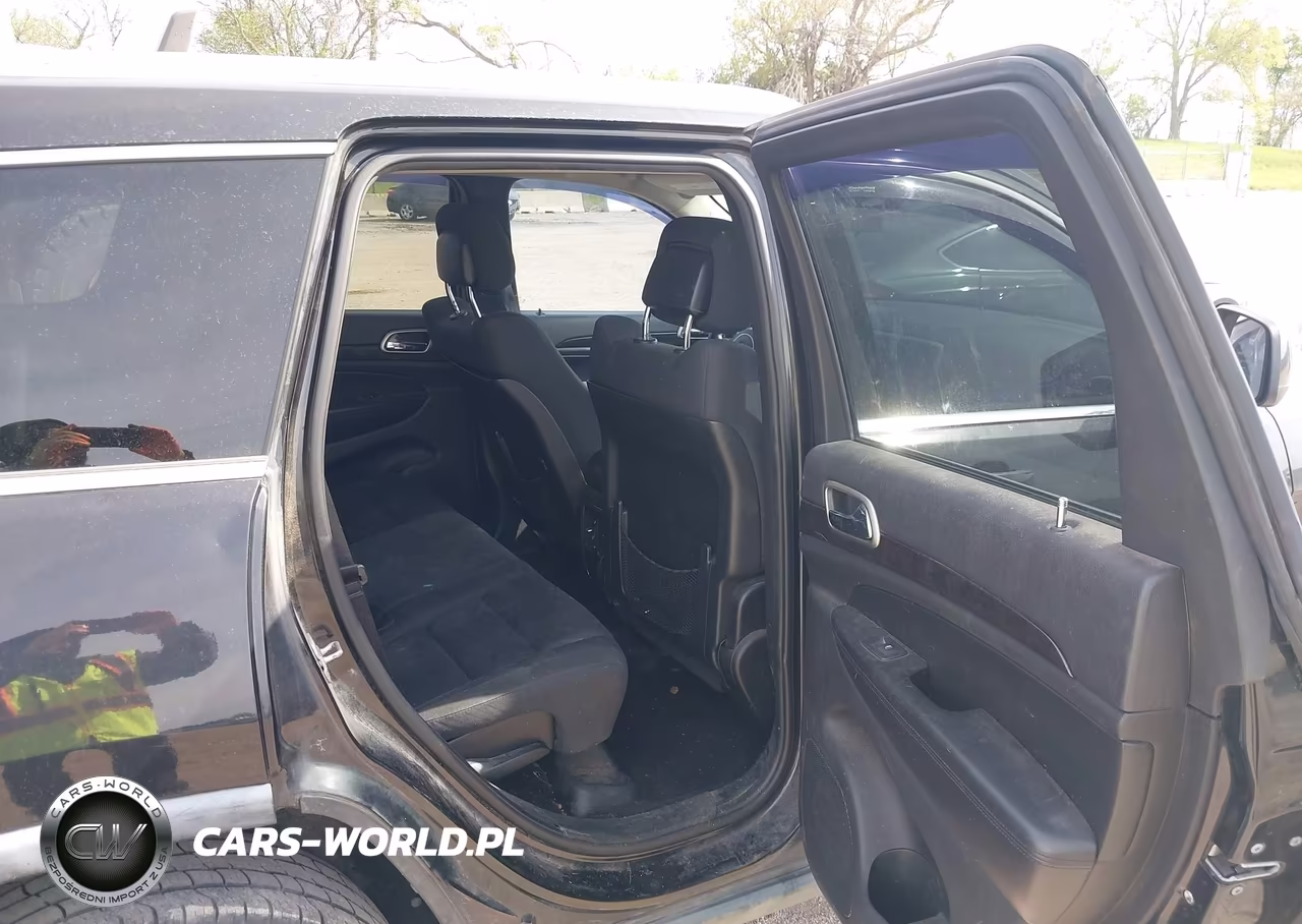 2011 Jeep Grand Cherokee Laredo VIN:1J4RR4GG5BC585399 - 8