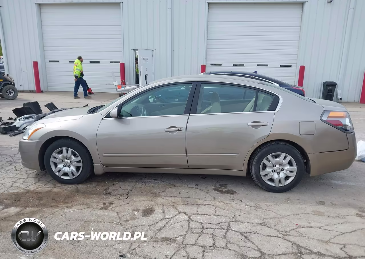2011 Nissan Altima 2.5 S VIN:1N4AL2AP8BC106917 - 13