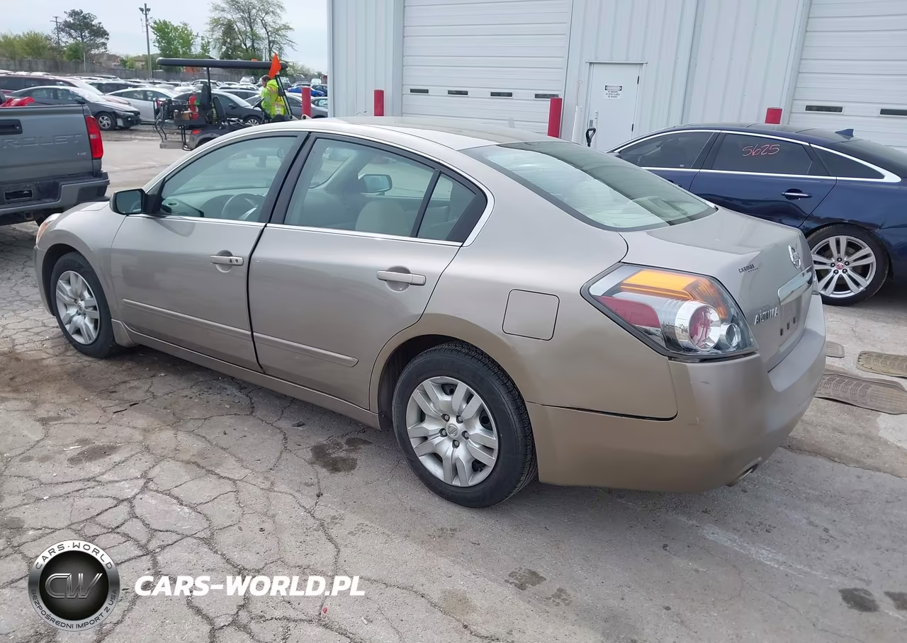 2011 Nissan Altima 2.5 S VIN:1N4AL2AP8BC106917 - 3