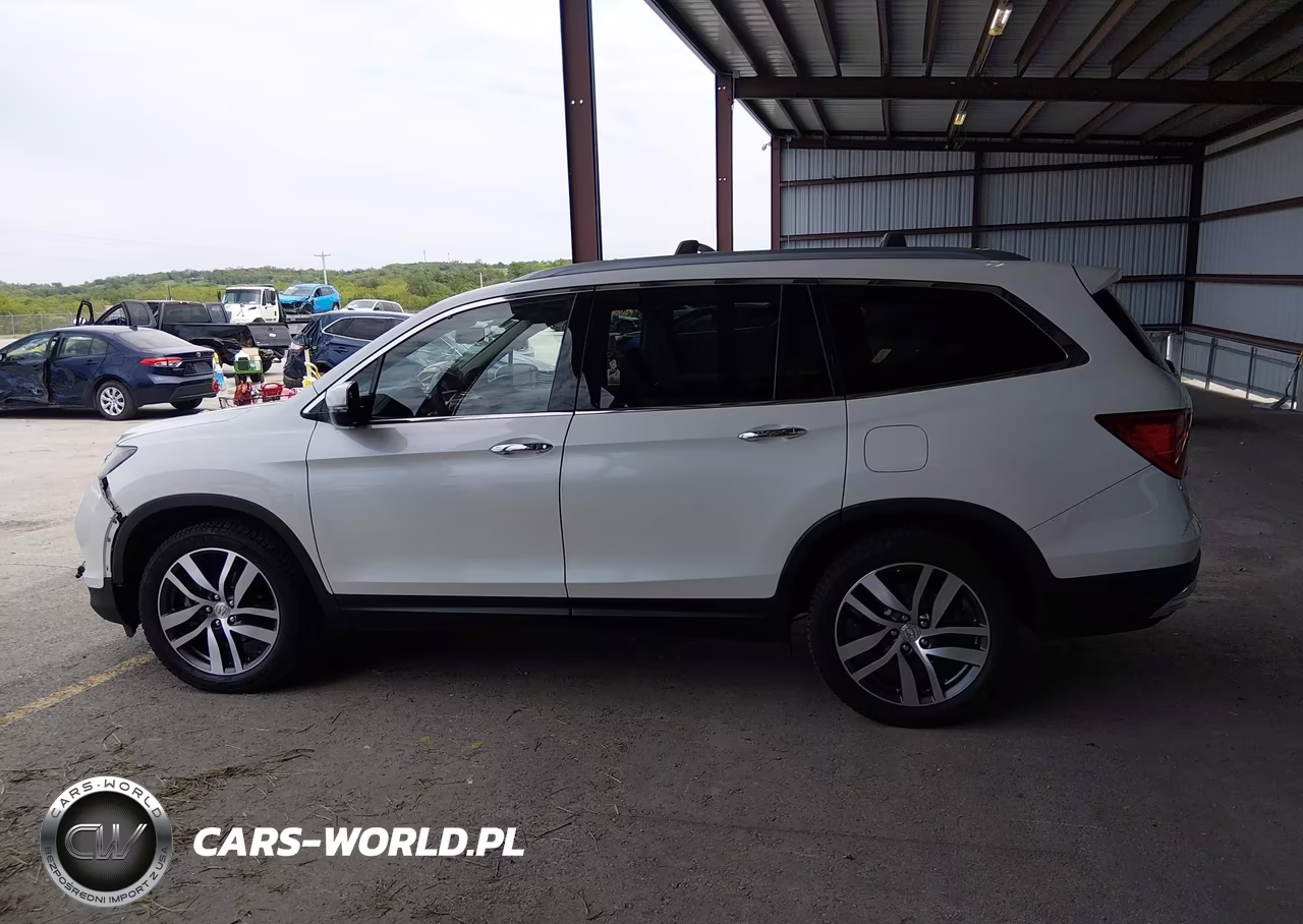 2016 Honda Pilot Touring VIN:5FNYF6H97GB101135 - 15