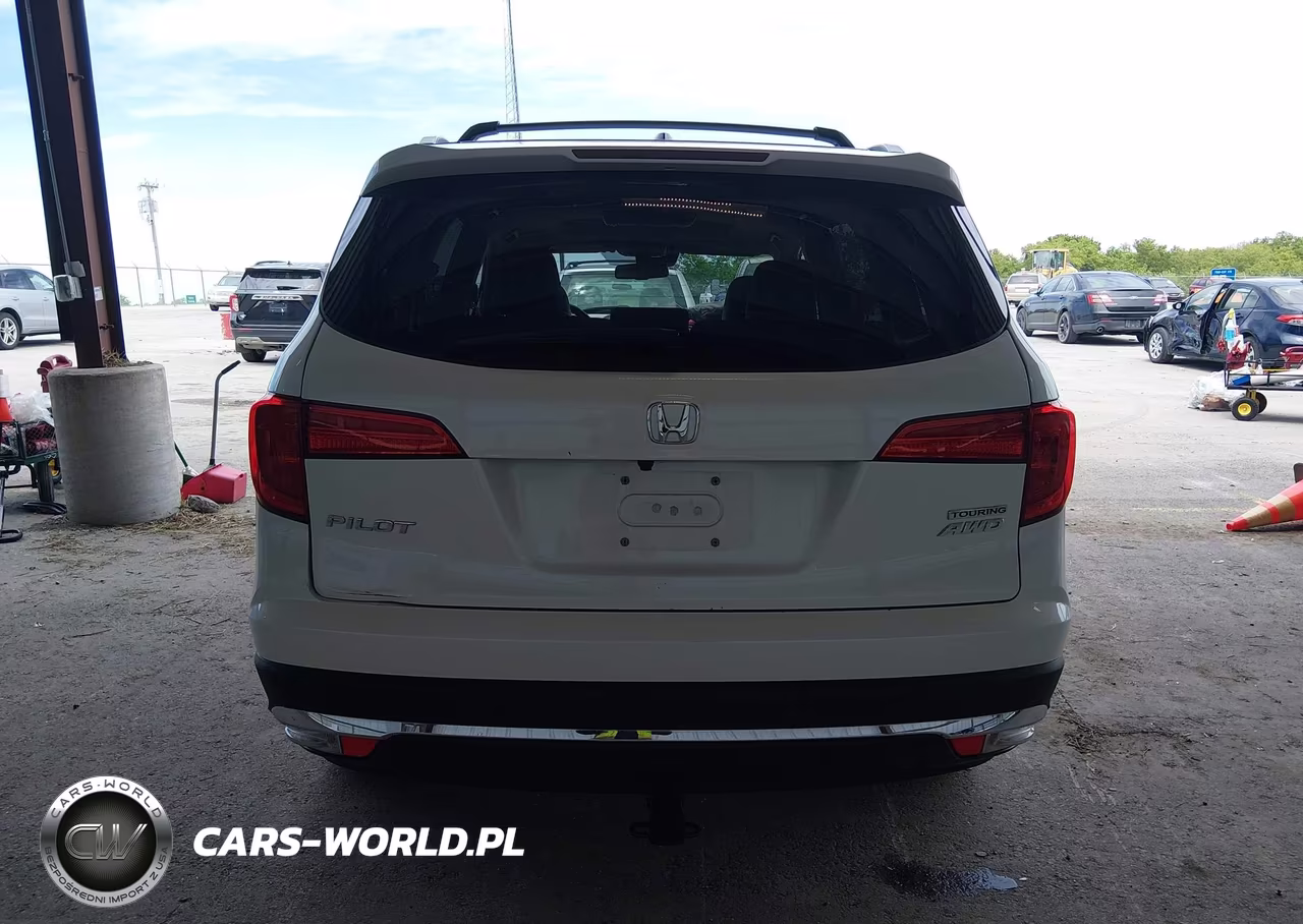 2016 Honda Pilot Touring VIN:5FNYF6H97GB101135 - 17