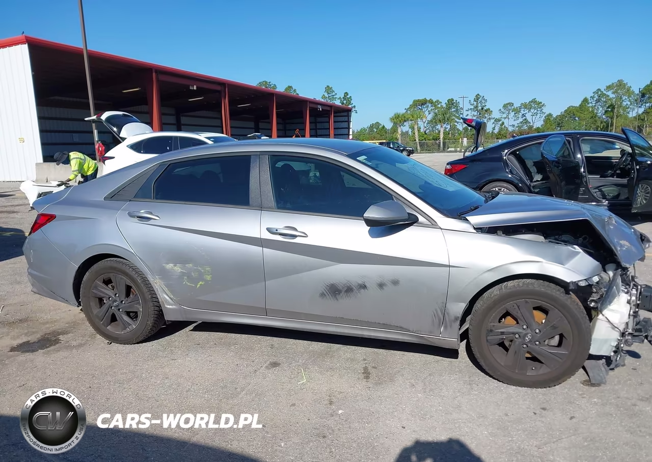 2021 Hyundai Elantra Sel VIN:5NPLM4AG3MH035886 - 12