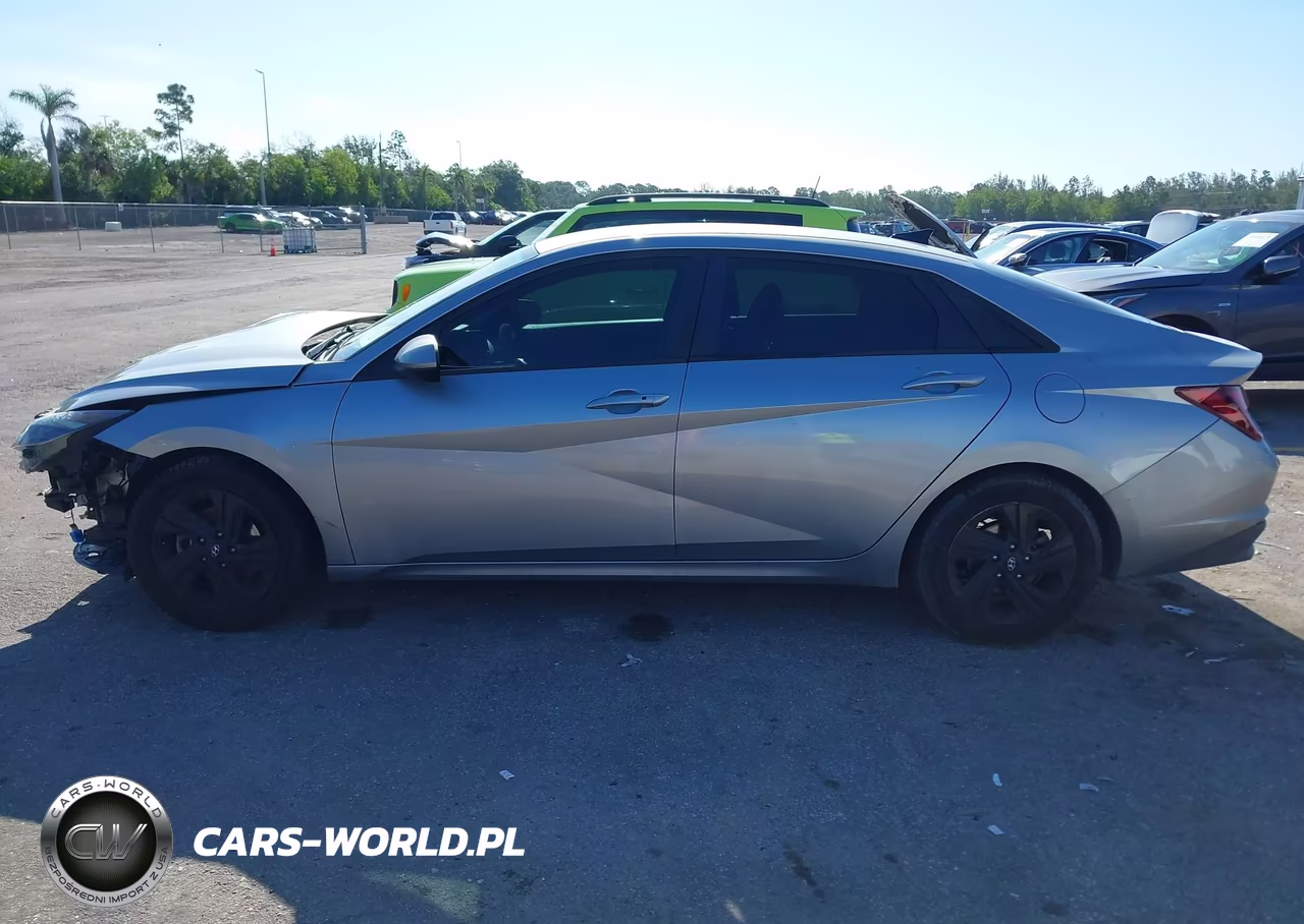 2021 Hyundai Elantra Sel VIN:5NPLM4AG3MH035886 - 13